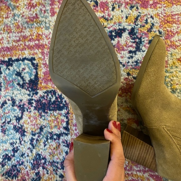 Marc Fisher booties - beige taupe - 9W - Picture 2 of 9